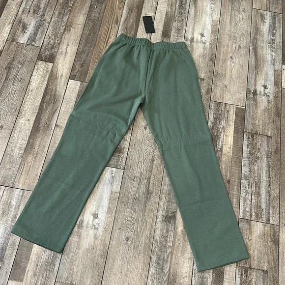 Alphalete Green wide leg sweatpants - Picture 4 of 5